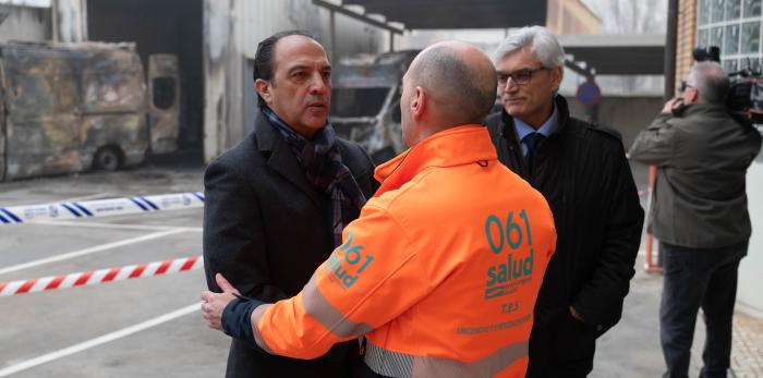 El consejero de Sanidad visita el centro de salud de Monzón y la resonancia magnética del Hospital de Barbastro