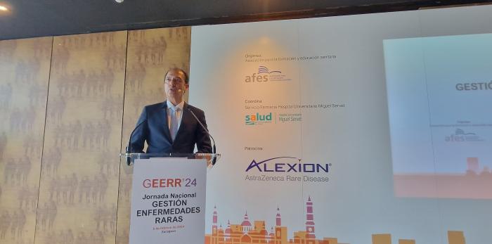 Inauguración y participantes en la Jornada Nacional de Gestión de Enfermedades Raras, en Zaragoza