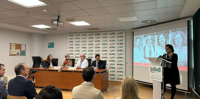 Exposición "Retratos con esperanza" en el Hospital Universitario Miguel Servet