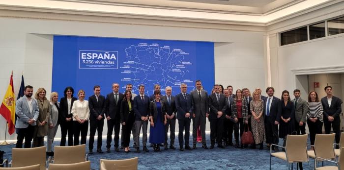 Fotos del acto de firma del Acuerdo Número 40 del Programa 6 de fondos europeos.