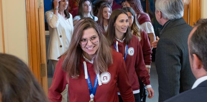 El presidente recibe al Club Patín Esneca de Fraga