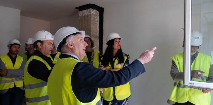 Octavio López y Lorena Orduna, visitan las obras de La Merced y la parcela del Polígono de las Harineras