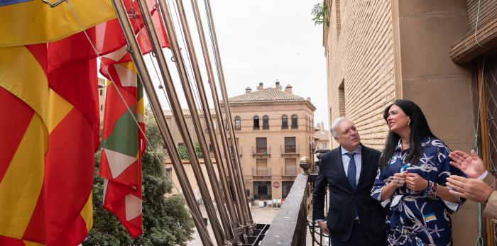 Octavio López y Lorena Orduna, visitan las obras de La Merced y la parcela del Polígono de las Harineras