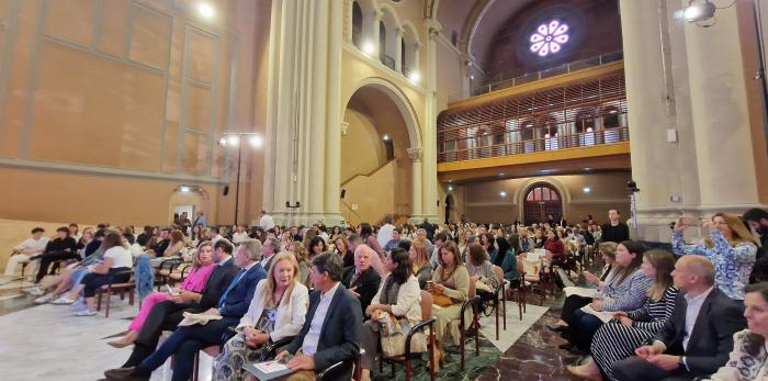 La gala de entrega de la 24ª edición de los Premios Emprender en la Escuela se ha celebrado en la Sala de la Corona.