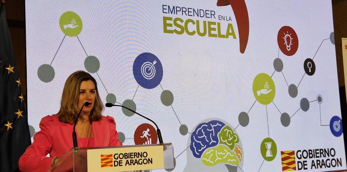 La gala de entrega de los Premios Emprender en la Escuela se ha celebrado en la Sala de la Corona.