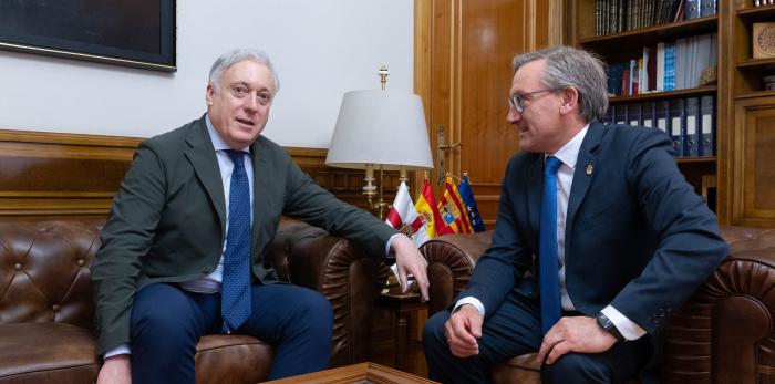 Octavio López asiste a la presentación del Plan de Vivienda de la Diputación Provincial de Teruel