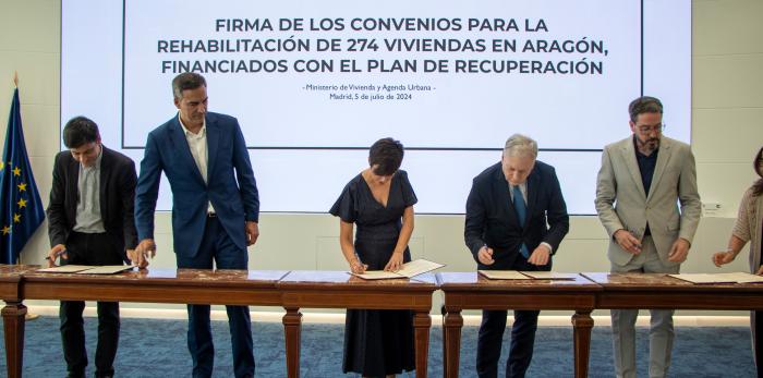 Con la firma de los acuerdos de hoy, Aragón capta 7,6 millones de fondos europeos para rehabilitar viviendas.