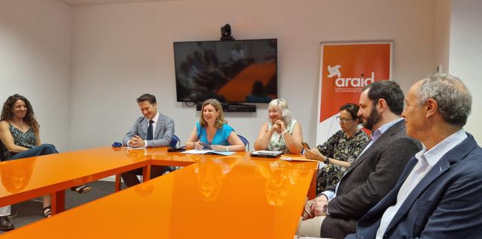 La directora general de Ciencia e Investigación, Pilar Gayán y la directora general de Universidades, María Luisa Feijóo, también han participado en el encuentro