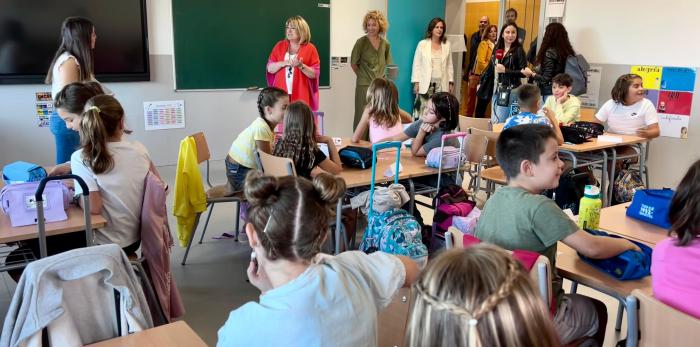 La consejera ha abierto hoy el curso en el CPI Soledad Puértolas.