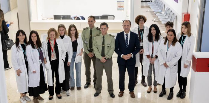 El Coronel Director del Hospital General de la Defensa de Zaragoza, Alfredo Buisán, y el consejero de Sanidad del Gobierno de Aragón, José Luis Bancalero Flores, visitan la nueva Unidad de Salud Mental Infanto Juvenil del sector sanitario Zaragoza II, pue