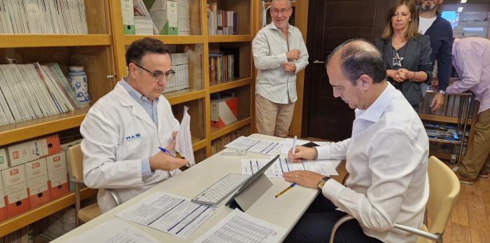 Image 2 of article Alianza de Salud Pública y colegios profesionales para fomentar la vacunación frente a gripe y covid en trabajadores sanitarios