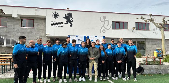 La selección española de triatlón paralímpico se concentra en Zaragoza.