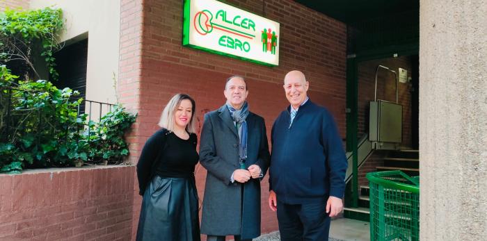 El consejero ha mantenido un encuentro con la asociación apoyar y orientar a los pacientes renales de Aragón y a sus familiares.