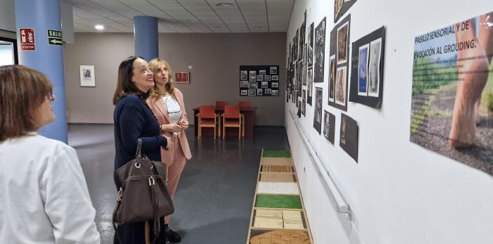 La consejera ha visitado las instalaciones del centro, acompañada de la directora y del presidente de la Fundación Rey Ardid