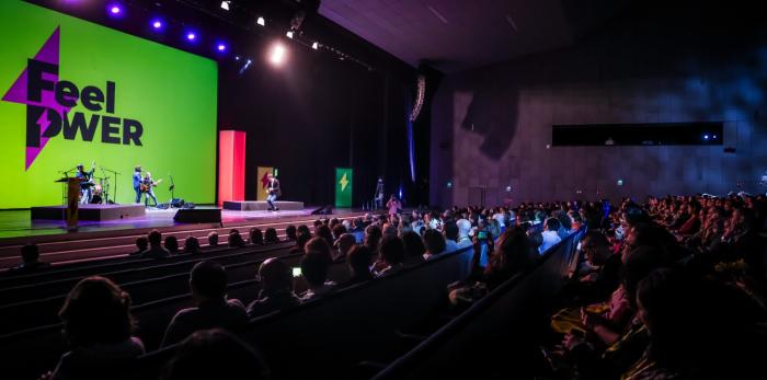 El evento Feel Power reúne a cerca de 700 personas en el Palacio de Congresos.