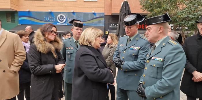 Acto de homenaje en recuerdo a las víctimas de la Casa Cuartel de la Guardia Civil de Zaragoza.