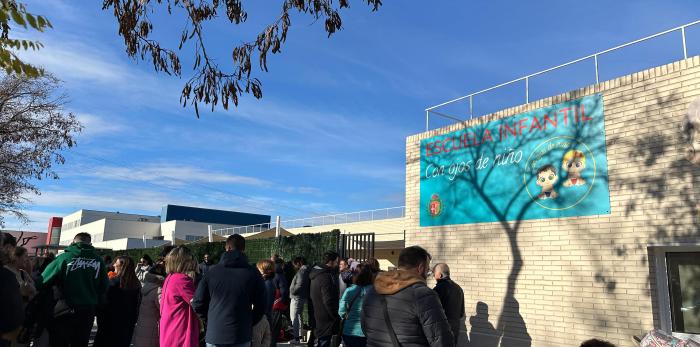 La consejera de Educación ha visitado hoy la nueva escuela infantil 'Con ojos de niño' de Cadrete.