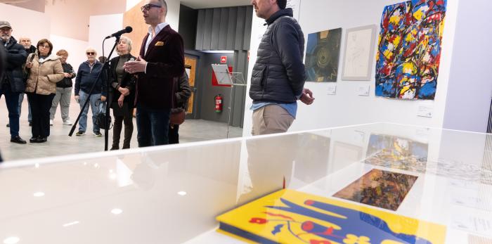 Inauguración de la exposición 'Artistas por la paz'.