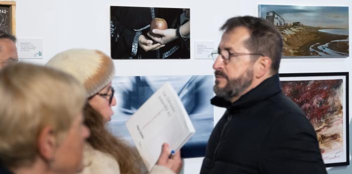 Inauguración de la exposición 'Artistas por la paz'.