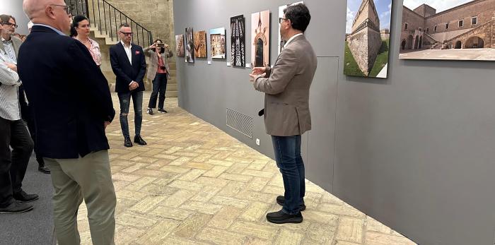 Inauguración de la exposición ‘El arte de la arquitectura gótica en la Corona de Aragón’, este jueves en el Museo de Huesca.