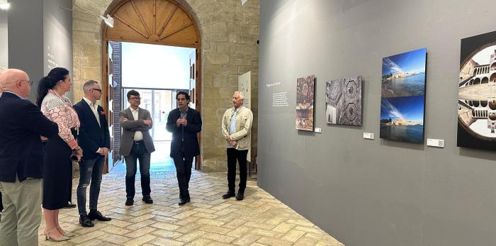 Inauguración de la exposición ‘El arte de la arquitectura gótica en la Corona de Aragón’, este jueves en el Museo de Huesca.