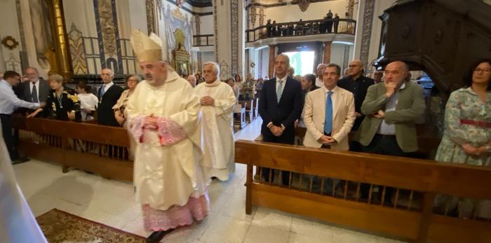 Image 2 of article El consejero de Sanidad asiste al tricentenario del Santuario de la Virgen del Pueyo de Belchite
