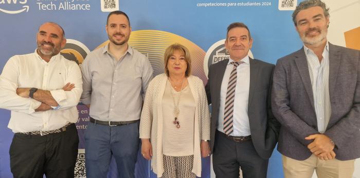 La consejera de Educación ha inaugurado la competición nacional, en la que han participado 150 alumnos de FP.