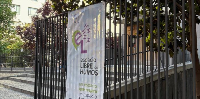 Señalización de algunos de los nuevos espacios libres de humo.