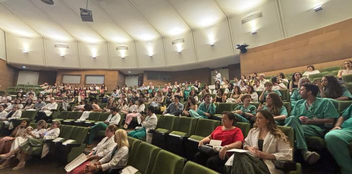 Entrega de premios de investigación y despedida residentes Sector 2 en el Hospital u Miguel Servet