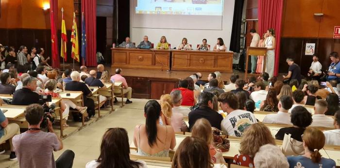 La consejera ha participado en el acto de fin de curso del CPIFP Corona de Aragón.