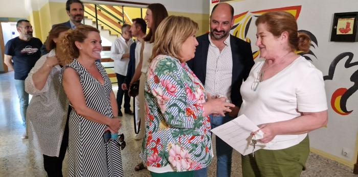 La consejera ha visitado hoy el IES Hermanos Argensola de Barbastro.