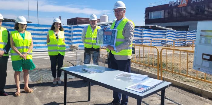 Colocación de la primera piedra de la ampliación de la terminal del Aeropuerto de Teruel.