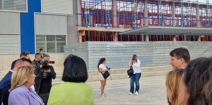 La consejera ha iniciado el curso escolar 2025/2016 en el CPI Parque Venecia, donde Educación está invirtiendo 7,5 millones de euros.
