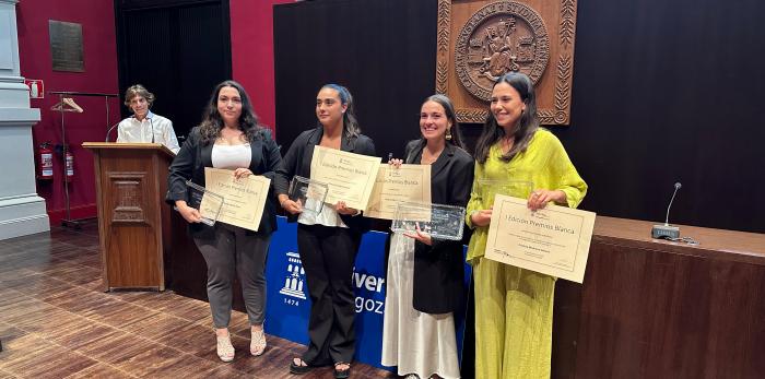 La entrega de premios se ha celebrado este jueves en el Aula Magna del Edificio Paraninfo.
