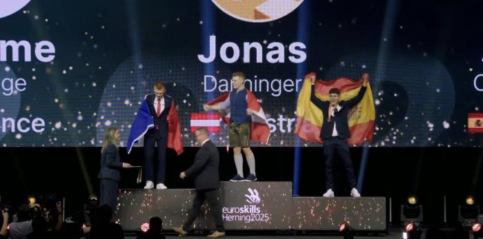 El aragonés Alex Caro Tello ha ganado la medalla de bronce en EuroSkills 2025