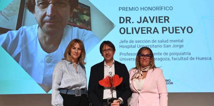 Acto de entrega de los I Premios HumanizAR y CuidAR por Aragón.