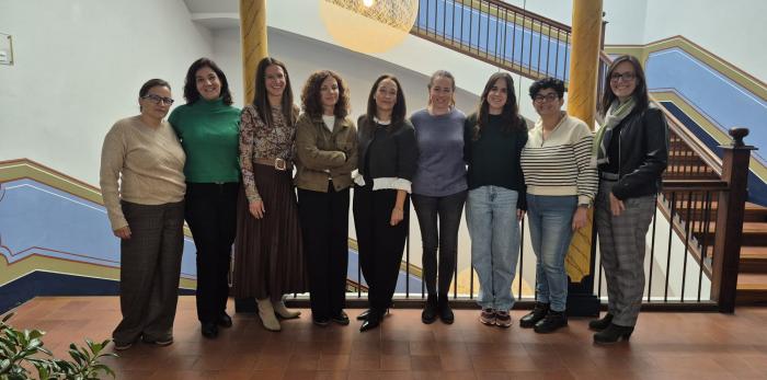 La consejera ha visitado la sede de la Comarca de Ribagorza, el Ayuntamiento de Graus y el centro de mayores de la localidad oscense