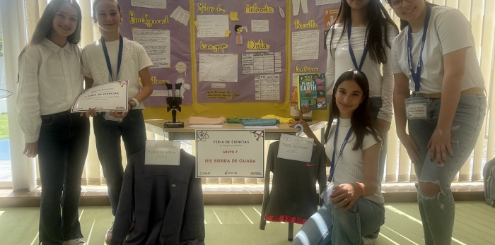 Las cinco alumnas galardonadas estudian en el IES Sierra de Guara, de Huesca.