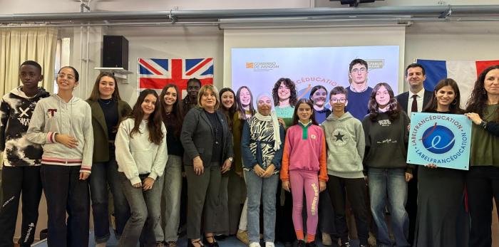 La consejera ha presidido el acto de la entrega del sello LabelFrancEducation al IES Pablo Serrano