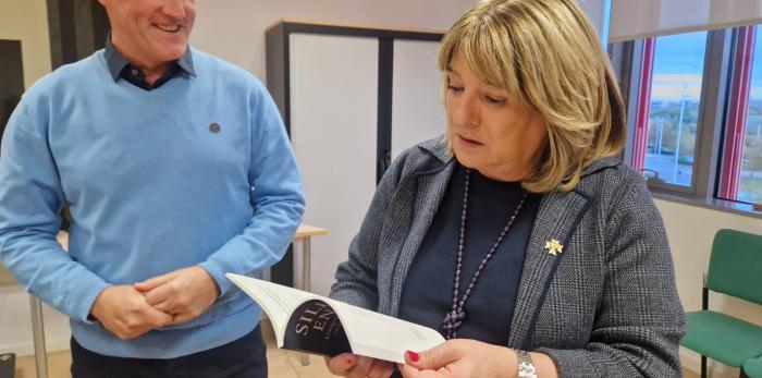 La consejera ha recibido esta tarde a las asociaciones en el Departamento.