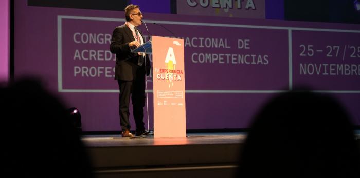 El director general de FP, Luis Mallada, ha inaugurado el congreso.