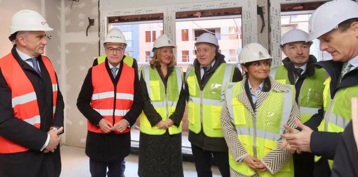 Visita a las obras de 112 viviendas eficientes de alquiler asequible en Zaragoza.