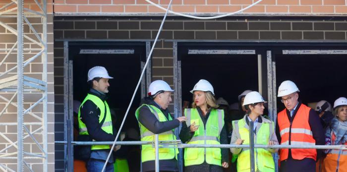 Visita a las obras de 112 viviendas eficientes de alquiler asequible en Zaragoza.