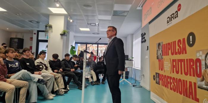 El director general de FP, Luis Mallada, ha abierto la jornada inaugural de GIRA Jóvenes.