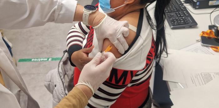 Jornada de vacunación sin cita para gripe y COVID en el Hospital Nuestra Señora de Gracia de Zaragoza