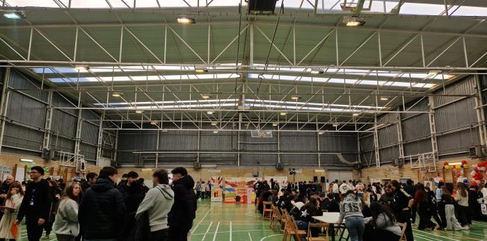 La feria se ha celebrado en el pabellón de Sabiñánigo.