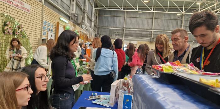 La feria se ha celebrado en el pabellón de Sabiñánigo.