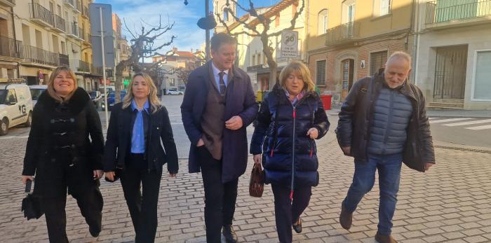 La consejera de Educación ha visitado hoy la localidad de Fraga.