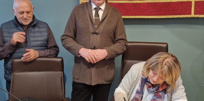 La consejera de Educación ha visitado hoy la localidad de Fraga.