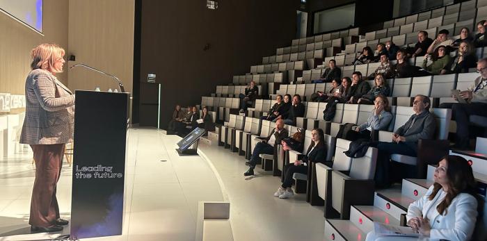 La consejera de Educación ha participado en el II Congreso STEAM.